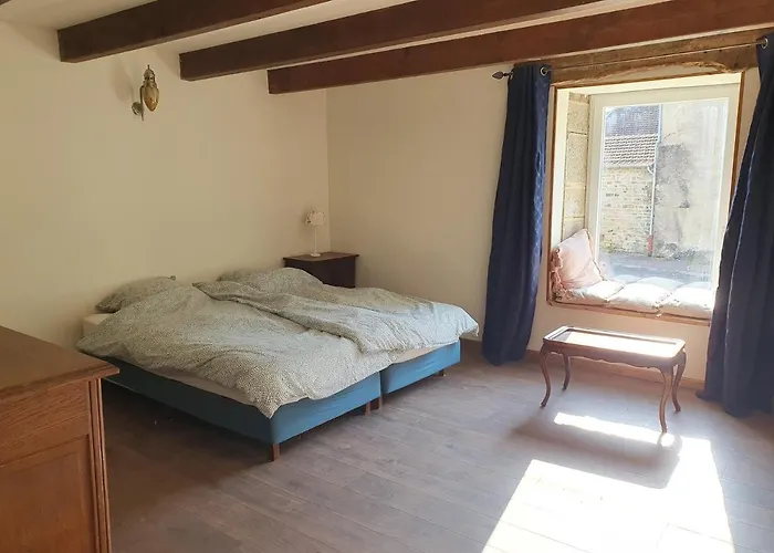 Le Sanglier Sauvage Couette-café Champsevraine