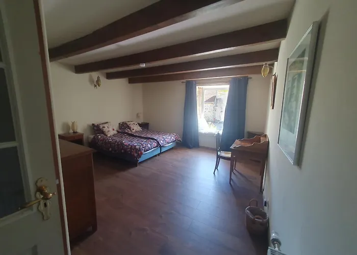 Le Sanglier Sauvage Couette-café Champsevraine